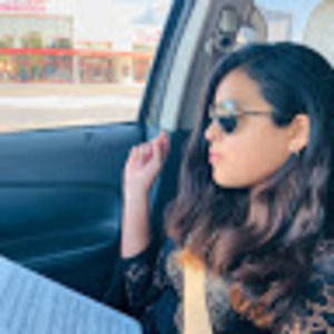 Meet your Posher, Emily